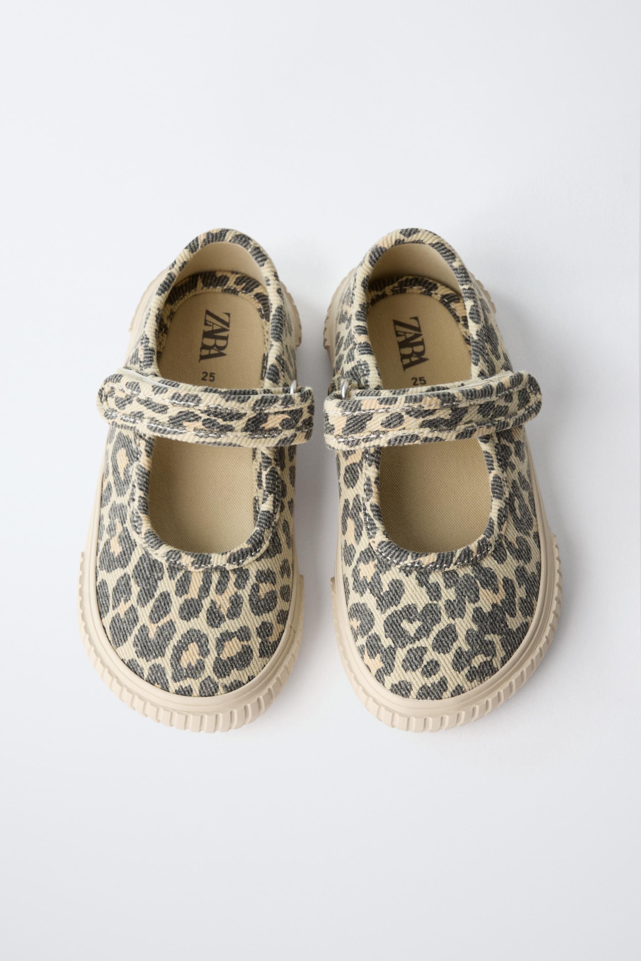ANIMAL PRINT BAREFOOT SNEAKERS